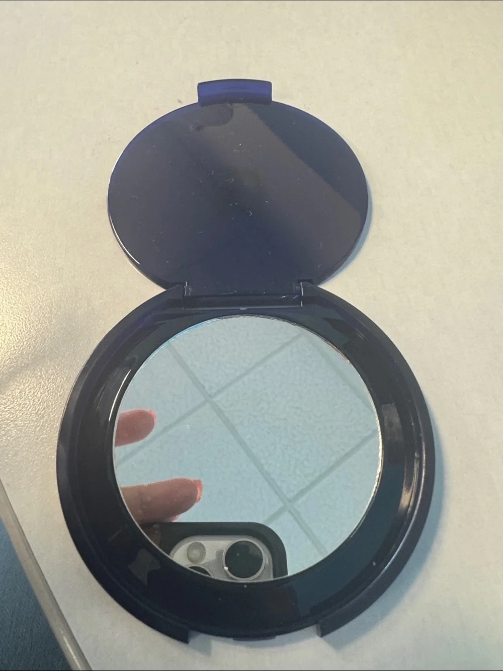 Estée Lauder compact mirror